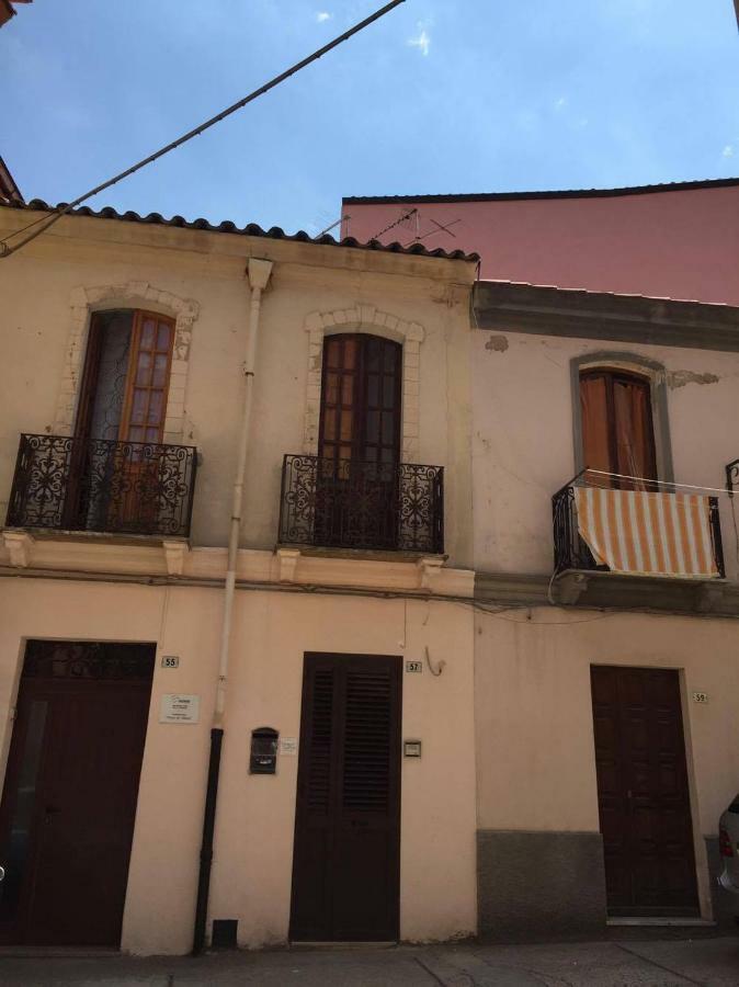 Passaggio A Sud Ovest Bed & Breakfast Iglesias Ngoại thất bức ảnh